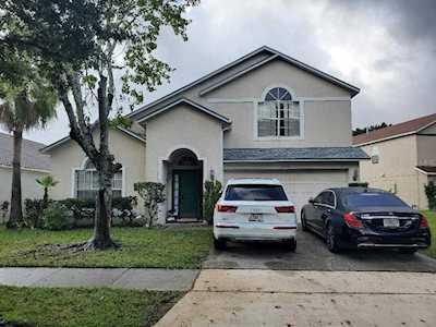 13020 Quail Ct Orlando, FL 32828