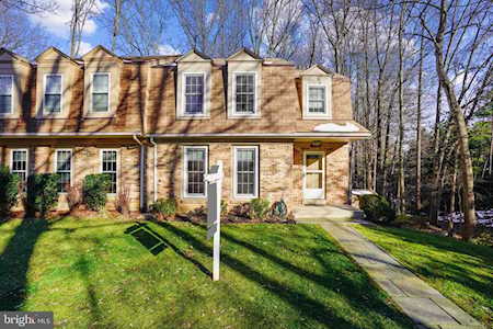 9929 Hemlock Woods Ln Burke, VA 22015