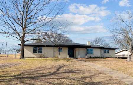 216 Clearwood Drive Fort Worth, TX 76108