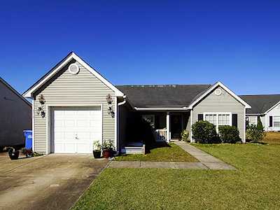 5018 Holdsworth Dr Summerville, SC 29485