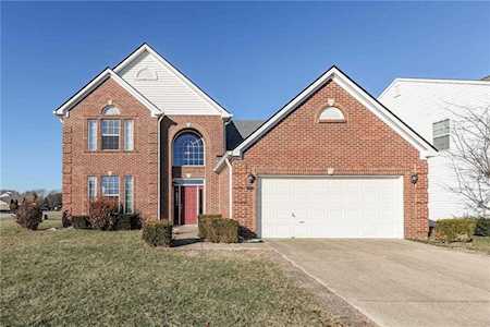 2384 Willowview Dr Indianapolis, IN 46239