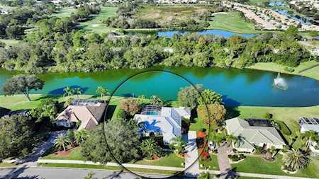 8821 Misty Creek Dr Sarasota, FL 34241