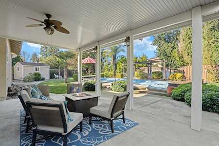 818 Stonegate Court Vacaville, CA 95687
