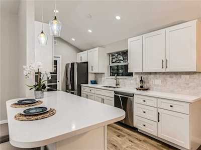 22210 Stow CIR Spicewood, TX 78669