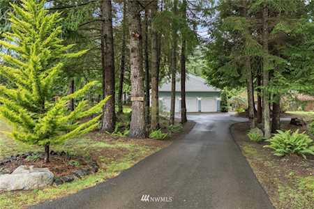 27594 Heavenly Place NE Kingston, WA 98346