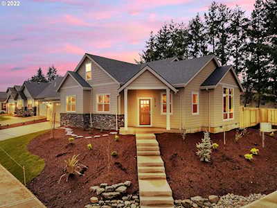 5619 SE Horizon View St #8 Salem, OR 97306