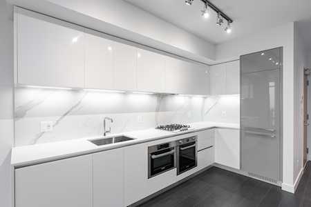 2085 Skyline Court #3801 Burnaby, BC V5C 0M6