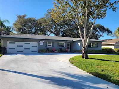 1924 Nugget Dr Clearwater, FL 33755