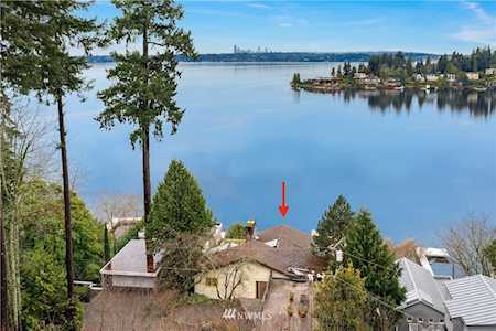345 Shoreland Dr SE Bellevue, WA 98004