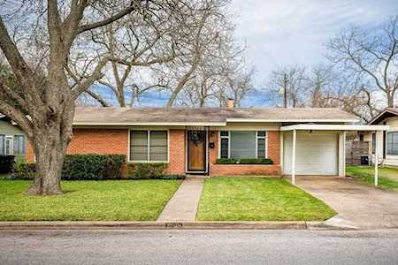 7708 Robalo RD Austin, TX 78757