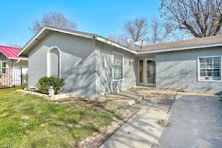 2318 Bitter Creek DR Austin, TX 78744