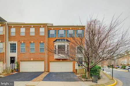 4126 Brookgreen Dr Fairfax, VA 22033