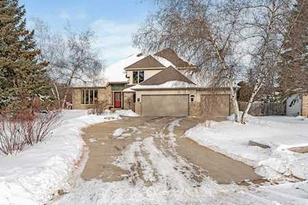 421 Oak Creek Circle Vadnais Heights, MN 55127