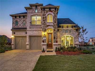 281 Chandan Way Irving, TX 75063