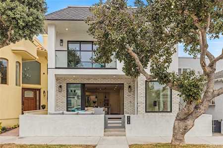 212 E Bay Ave Newport Beach, CA 92661