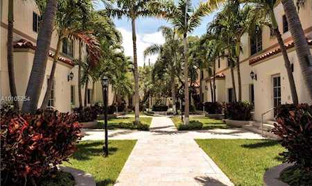 1500 Pennsylvania Avenue #12a Miami Beach, FL 33139