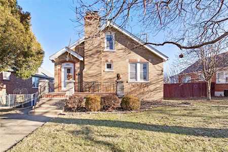 805 Cumberland Dr St Louis, MO 63125