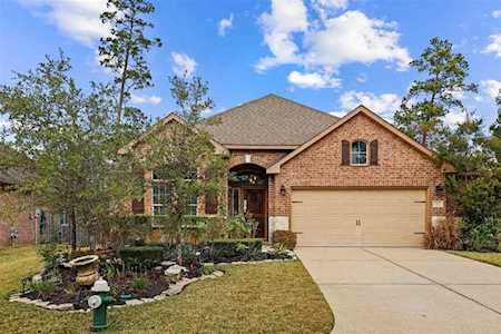 10 Hebburn Ct Tomball, TX 77375