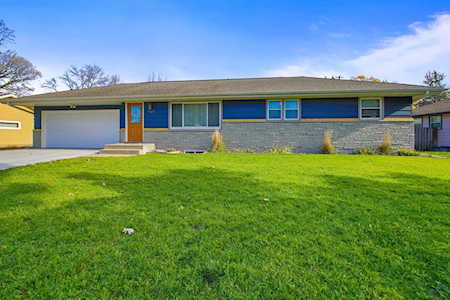7469 Hayes Street NE Fridley, MN 55432