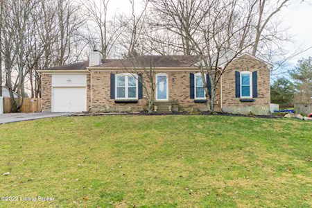 1026 Rollingwood Ln Goshen, KY 40026
