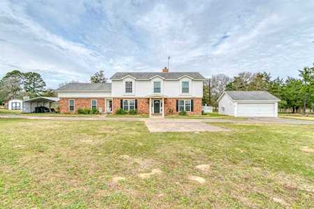 4179 Stokes Rd Bellville, TX 77418
