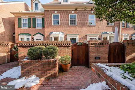 644 Columbus St S Alexandria, VA 22314