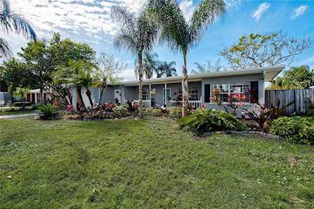 2158 Cedar Dr Dunedin, FL 34698