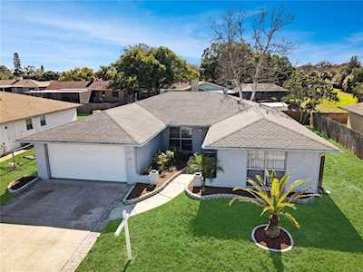 6940 Bramblewood Dr Port Richey, FL 34668