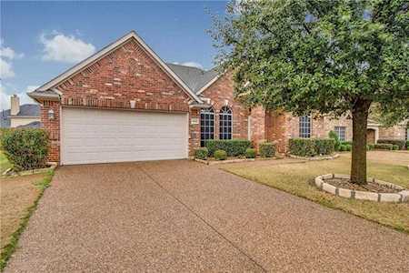 2805 Bainbridge Trail Mansfield, TX 76063