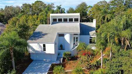 1328 Belcher Dr Tarpon Springs, FL 34689
