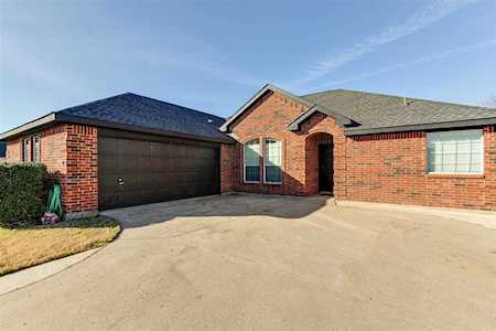 113 Oak Hollow Lane Red Oak, TX 75154