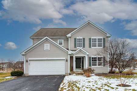 8068 Vail Ct Long Grove, IL 60047