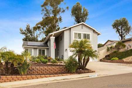 9218 Lasso Way Santee, CA 92071