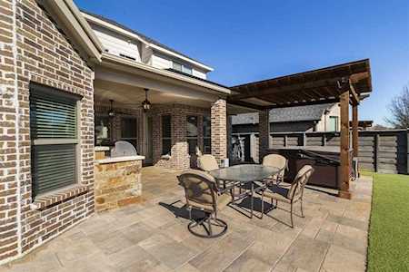 832 Sandbox Drive Little Elm, TX 76227