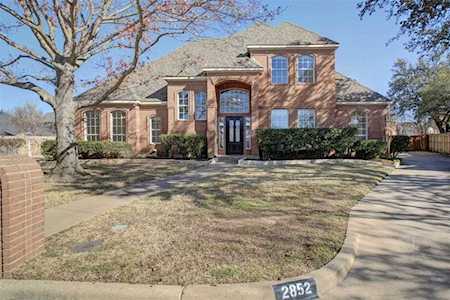 2852 Bremen Court Hurst, TX 76054