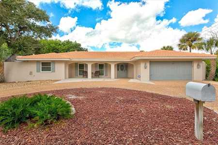 702 Birdsong Ln Sarasota, FL 34242