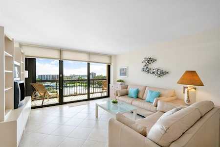 2701 N Ocean Boulevard #707e Boca Raton, FL 33431