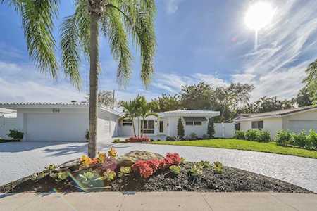 698 W Camino Real Boca Raton, FL 33486
