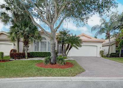 8765 Arbor Walk Drive Lake Worth Beach, FL 33467