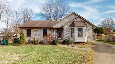 8307 Chel Ct Louisville, KY 40219