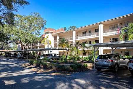 865 Virginia Ct #208 Dunedin, FL 34698