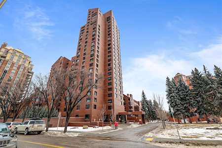 500 Eau Claire Ave SW #302K Calgary, AB T2P 3R8