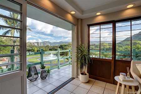 2957 Kalakaua Avenue #407 Honolulu, HI 96815