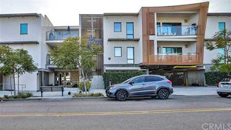 3025 Byron Street #201 San Diego, CA 92106