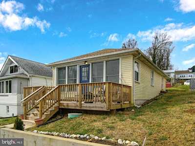 5520 Colonial Dr Chesapeake Beach, MD 20732