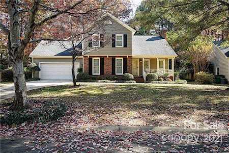 7028 Rocky Falls Rd Charlotte, NC 28211