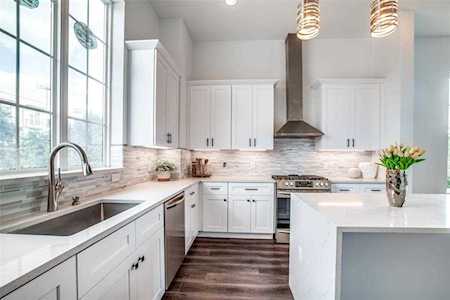 2718 Baldwin St Houston, TX 77006