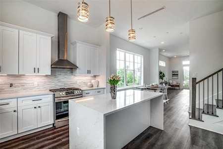 2714 Baldwin St Houston, TX 77006