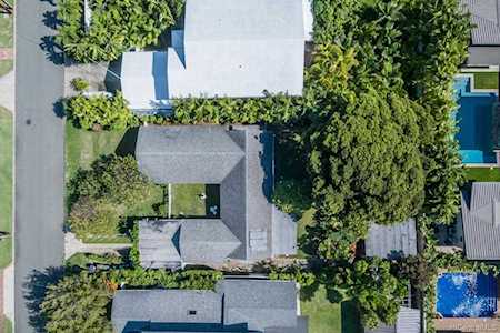 4523 Aukai Avenue Honolulu, HI 96816