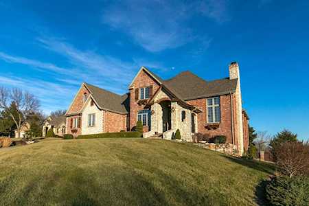 2977 W Cedarbluff Dr Springfield, MO 65810